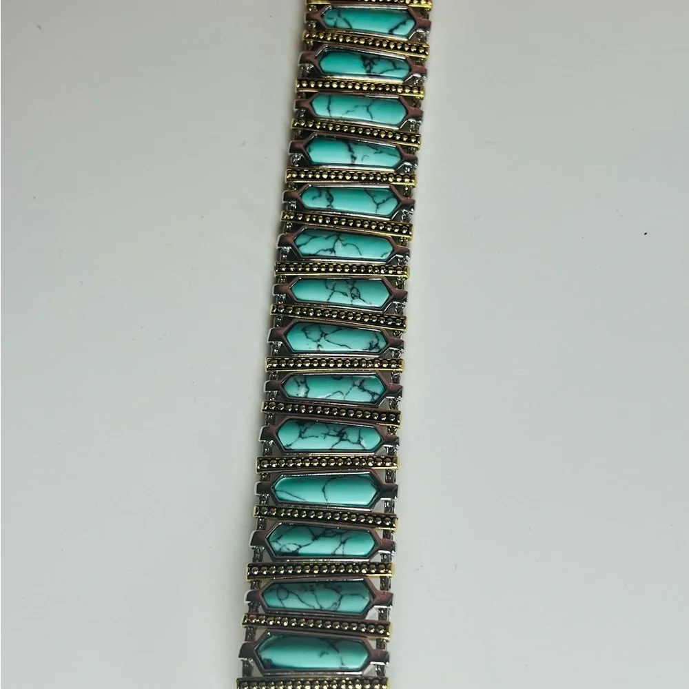 Lia Sophia Faux Turquoise and Gold Jewelry Set Vintage - Picture 4 of 9